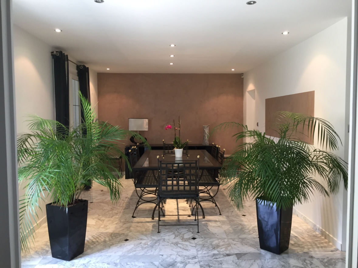 Amenagement d'un salon par deko project
